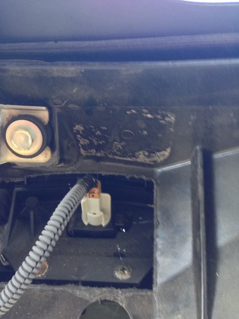 DIY License plate bulb replacement Nissan Murano Forum